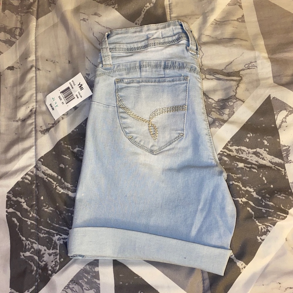 mid-rise shorts